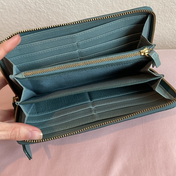 Fossil leather wallet - Picture 1 of 5